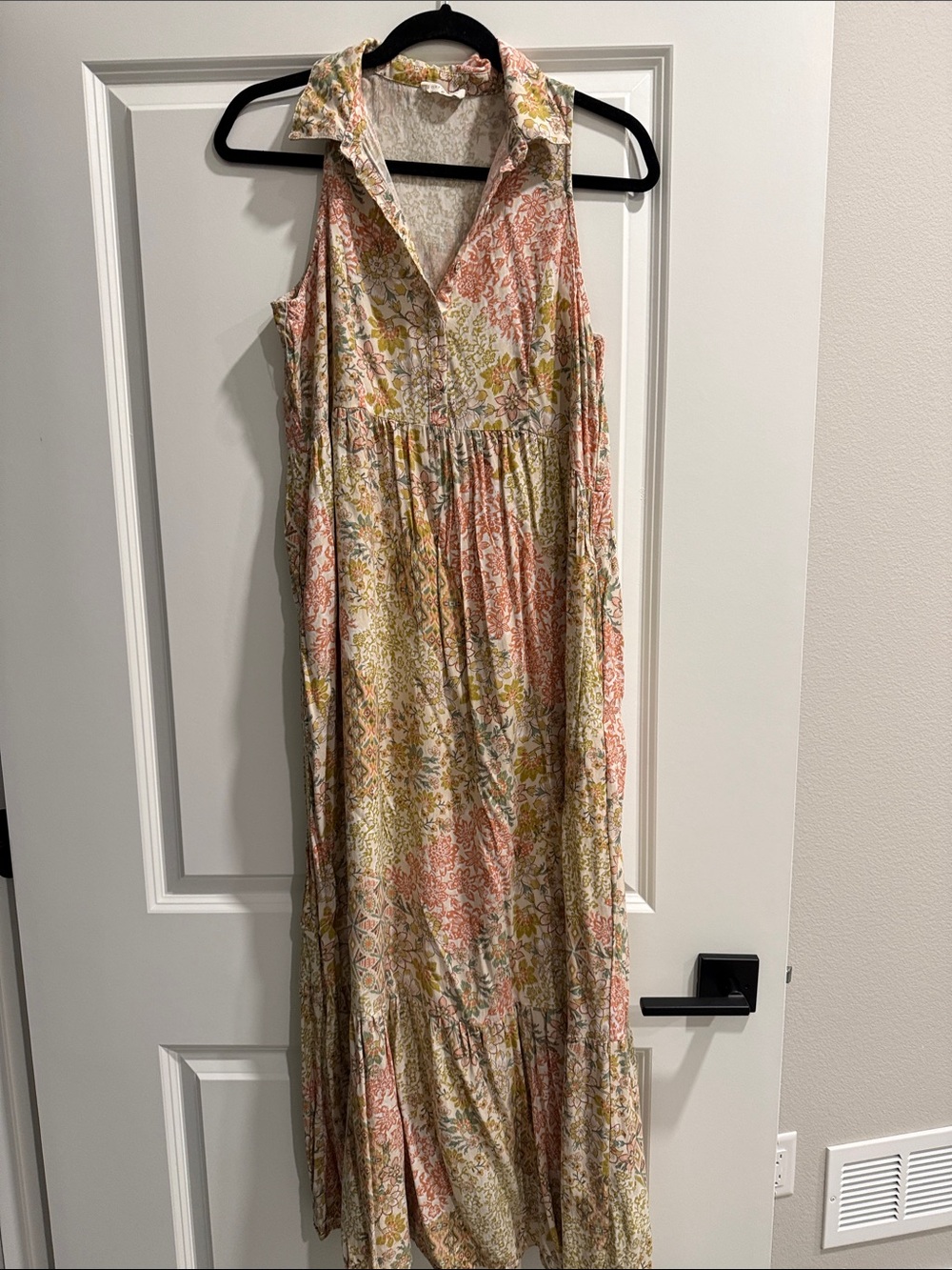 Lovestitch Sleeveless Floral Maxi Dress in Coral and Cream sz m